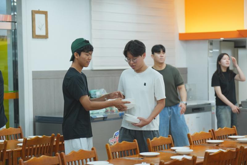 중고등부의 섬김-97